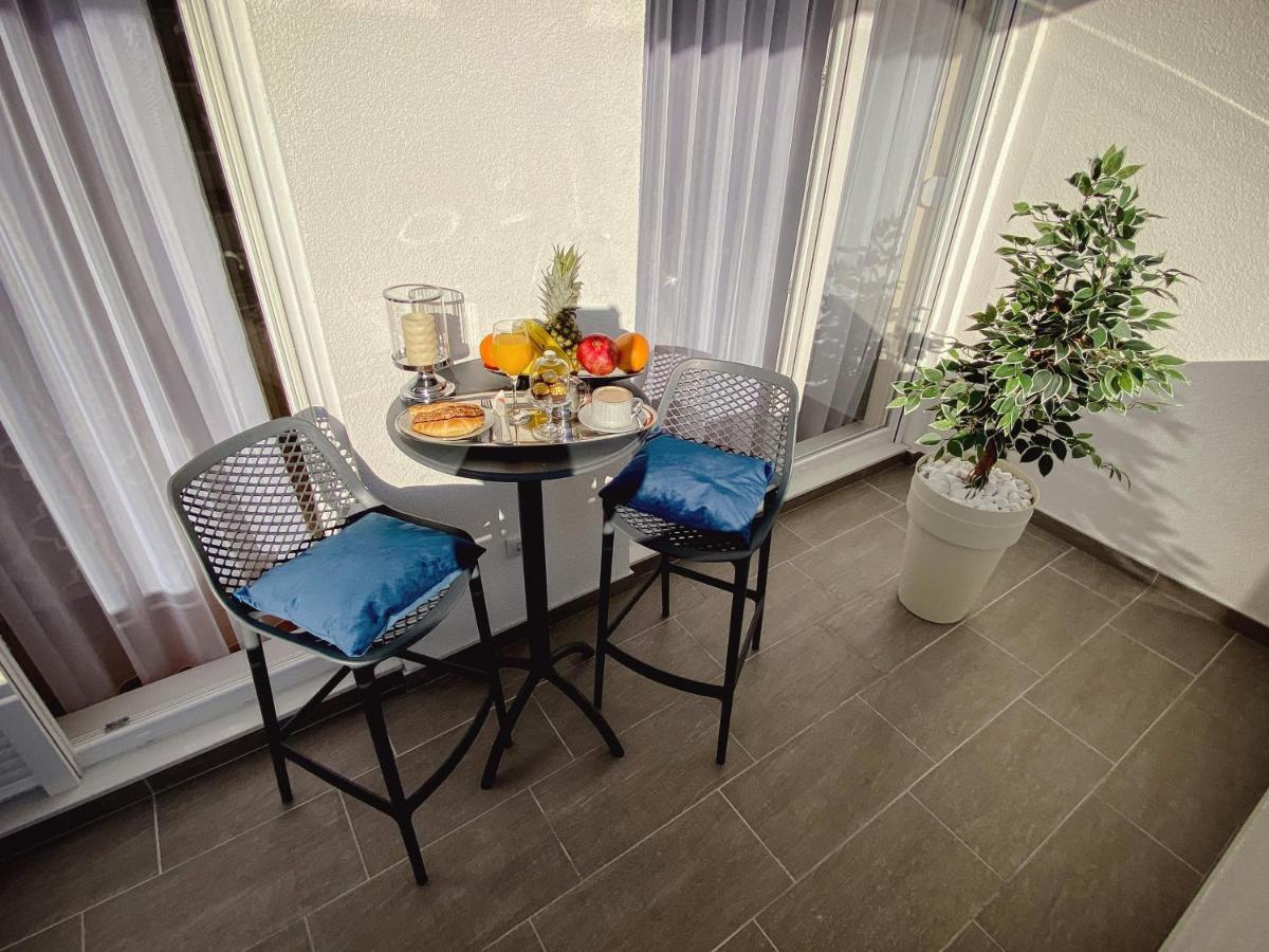 Tiffany Lux Apartment トレビニエ エクステリア 写真
